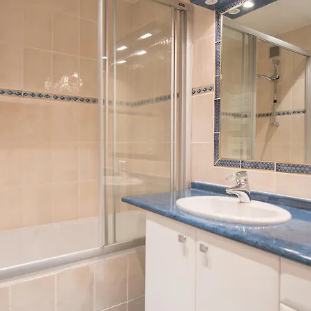 Apartment 2 Pieces Sud A 500 M Des Pistes Avec Wifi Et Animaux Admis - Fr-1-449-53 *